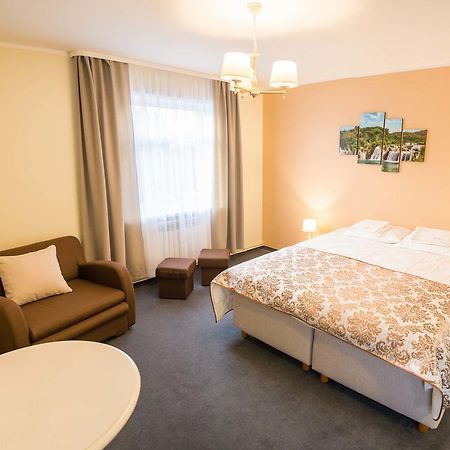 Ankur Hotell Mustvee Exteriör bild