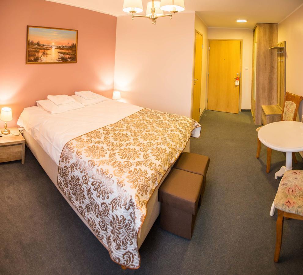 Ankur Hotell Mustvee Exteriör bild