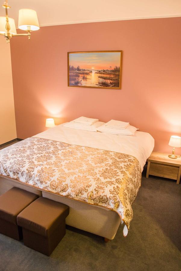 Ankur Hotell Mustvee Exteriör bild