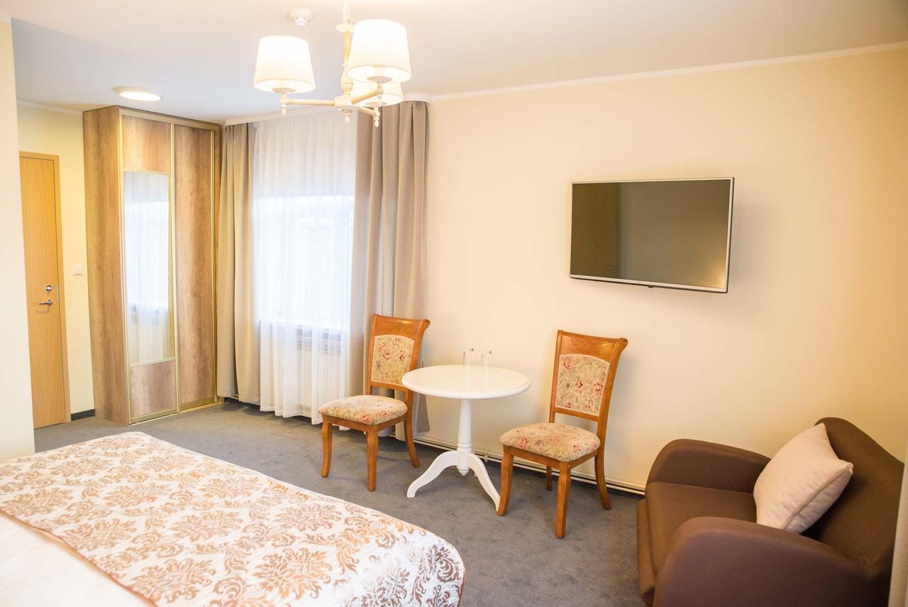 Ankur Hotell Mustvee Exteriör bild